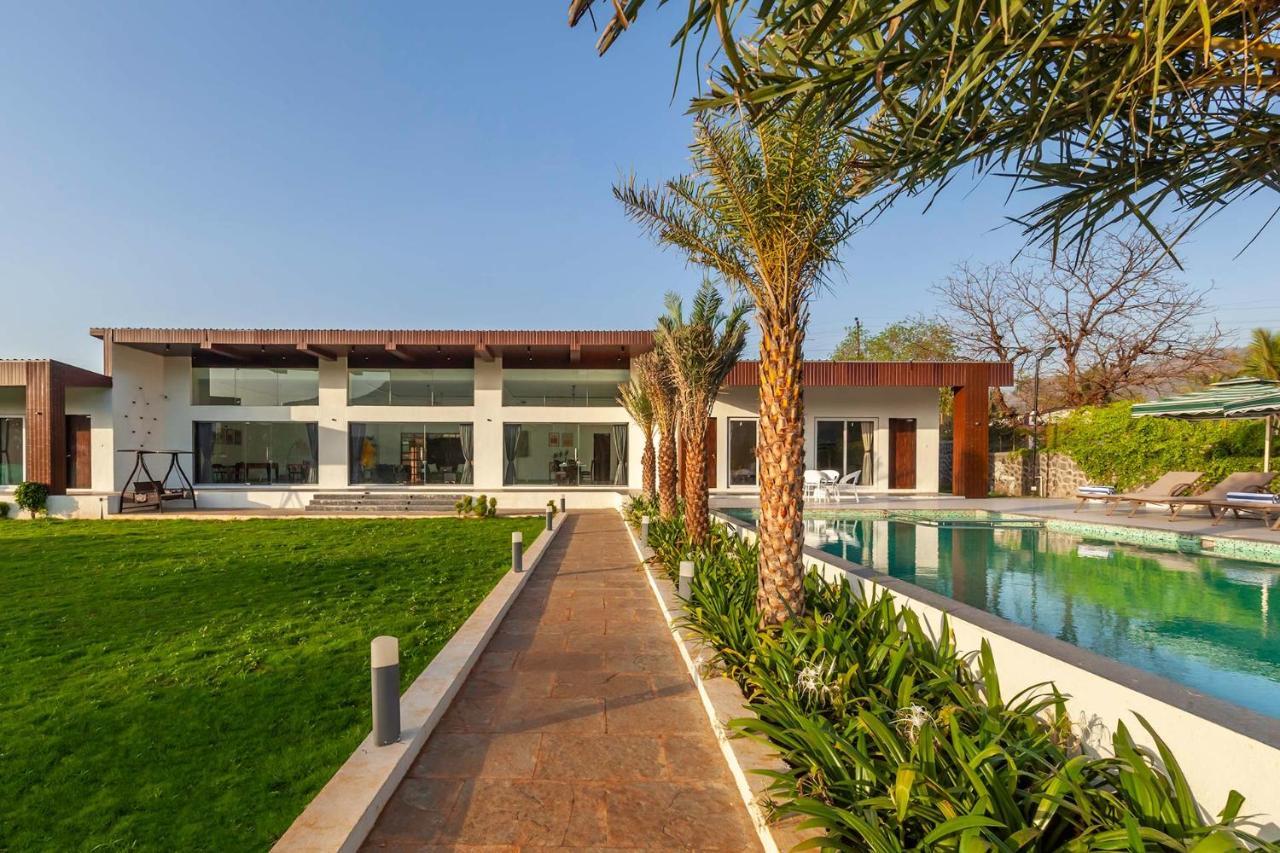 Natures Odyssey By Stayvista - Amidst Lush Greenery With Outdoor Pool And Indoor Activities Chinchavli Eksteriør bilde